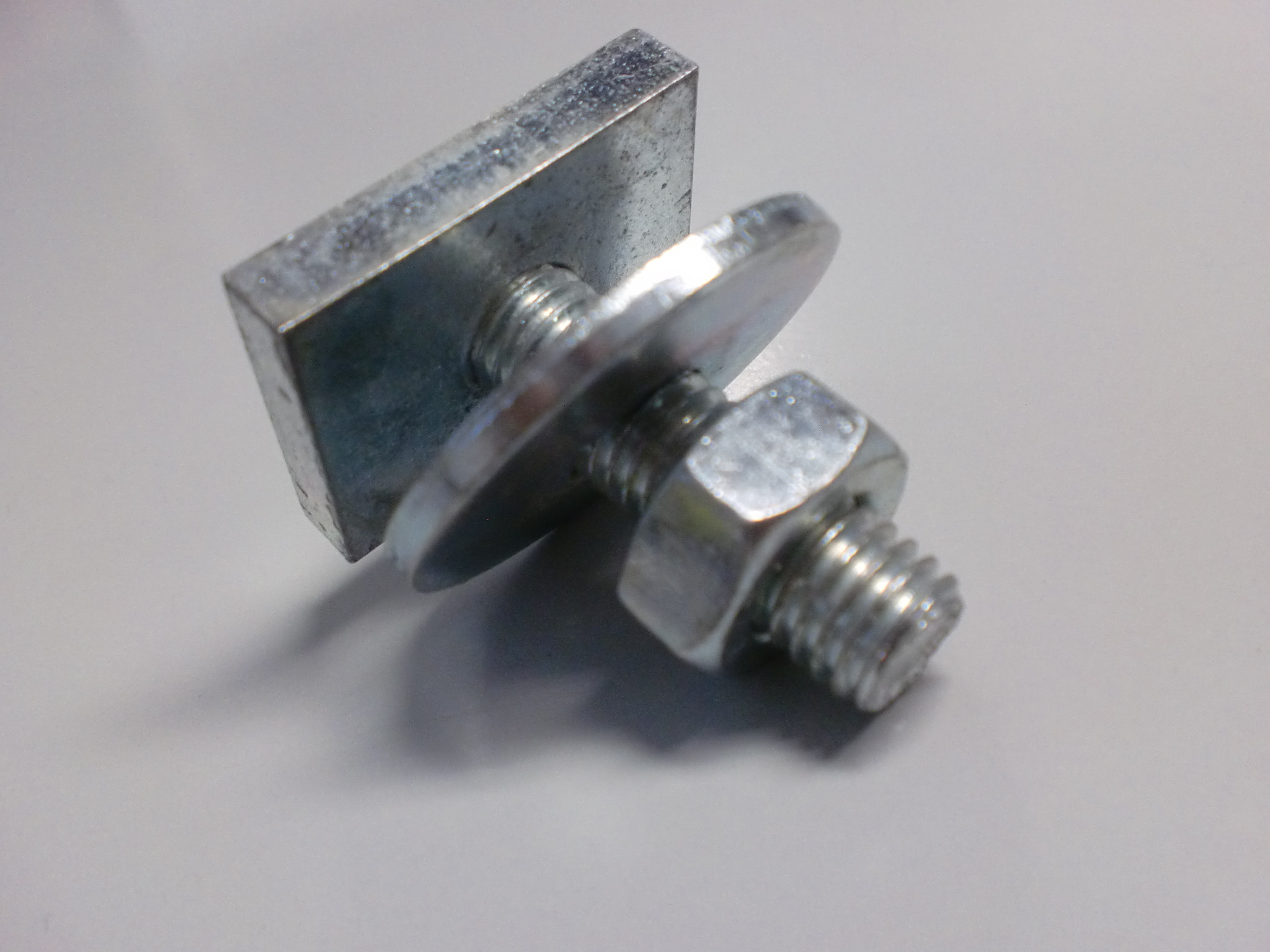 Conel Schraubensatz für GDS Dämpfungssockel Bodenschiene GDS400 GDS600 GDS1000